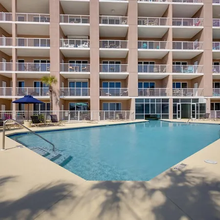 2 Mi To Beach Condo With Balcony In Gulf Shores!